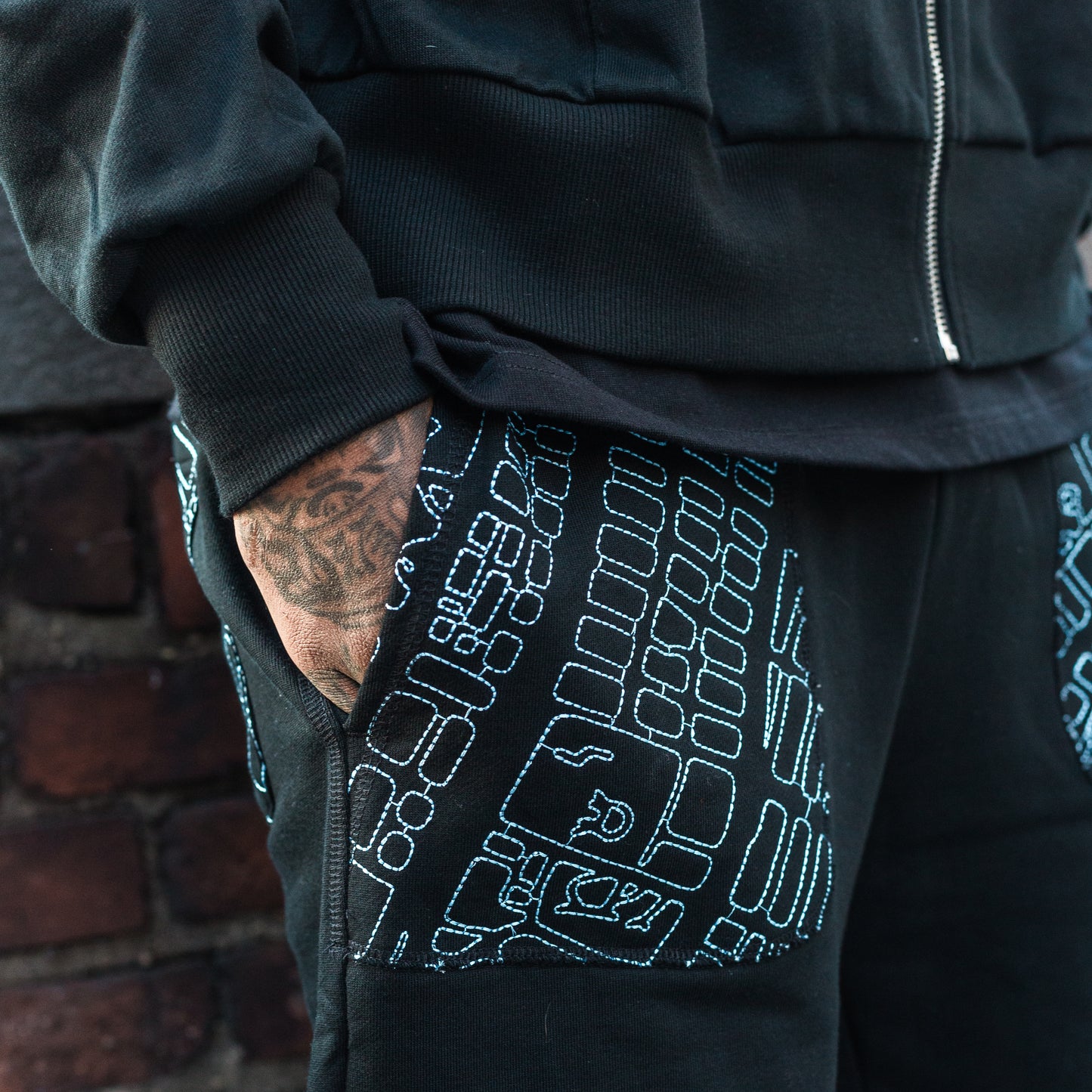 LAAMS Map Embroidered Sweatpants (Black)
